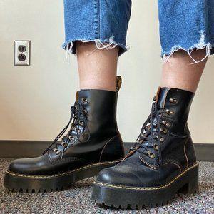 Dr. Martens Leona Boots